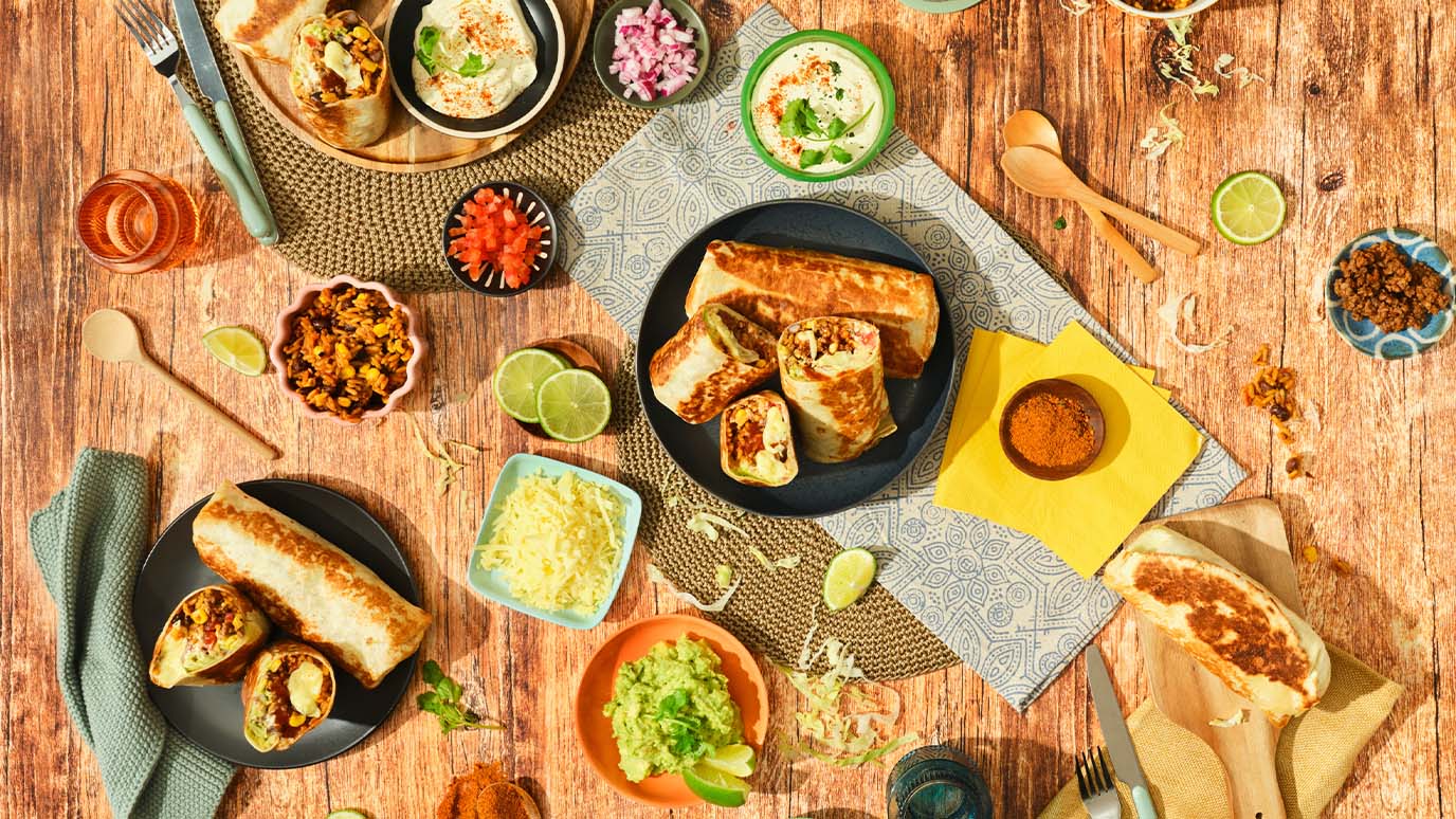 Cholula-Jumbo-Cheesy-Beef-Burrito-1376x774